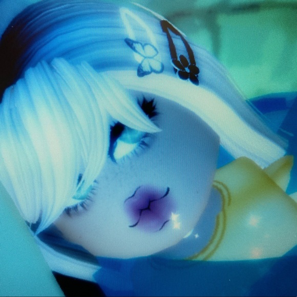 Meet your posher! Morgan - Picture 3 of 5